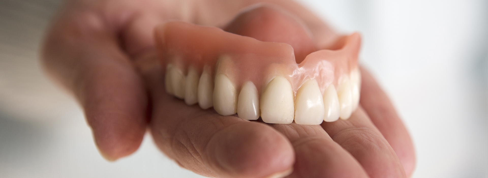 Hanhan Dental | Orthodontics, Periodontal Treatment and Ceramic Crowns